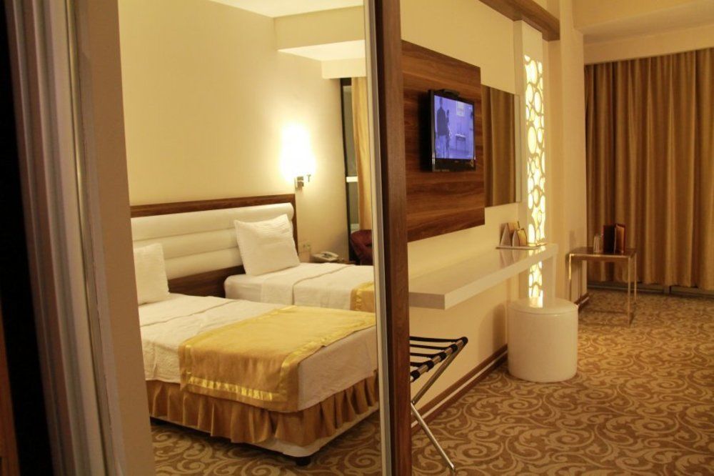 Ozpark Hotel Aksehir Экстерьер фото